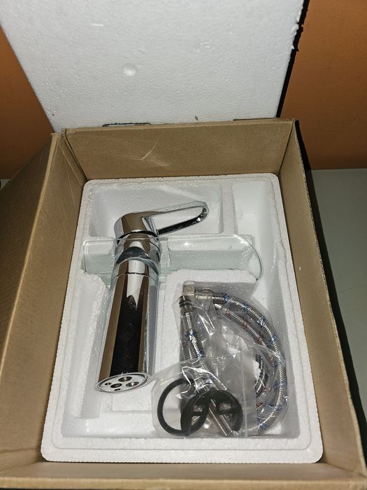 Torneira misturadora cascata de vidro para lavatório com uma pega curt