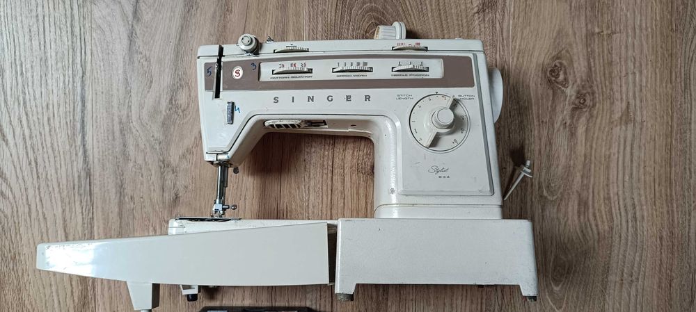 Singer Stylist 834 wszechstronna maszyna do szycia