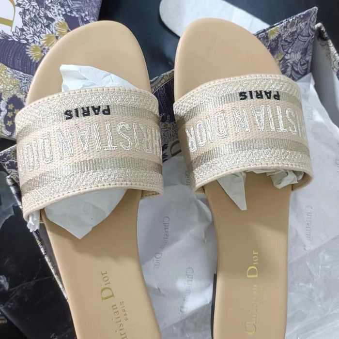 Жіночі шльопанці Christian Dior