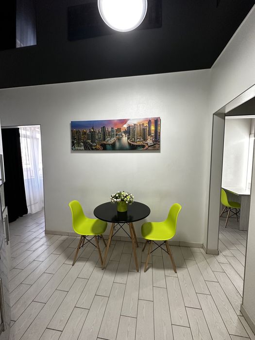 Центр #3 Yellow Wall apartment . Центр Новострой, с бомбоубежищем