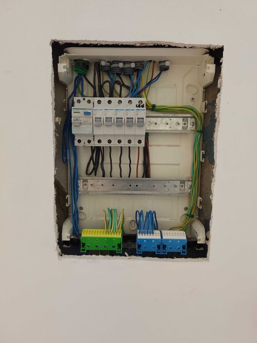 Electrical Services516894457993646082