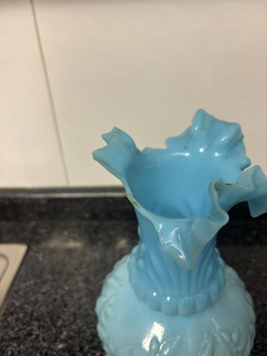 Jarra em casca de ovo trabalhada