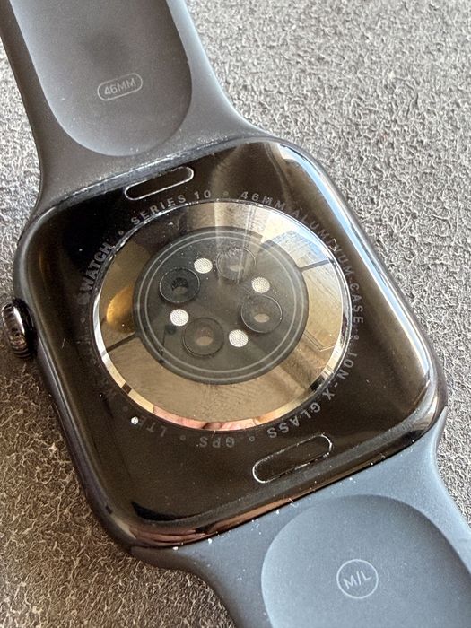 Apple Watch Series 10 46 mm Cellular + GPS