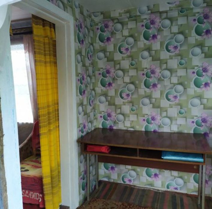 Велика земельна ділянка,дача з будиночком