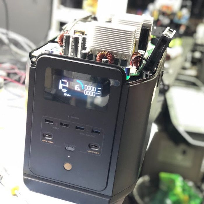 Ремонт зарядних станцій, інверторів, стабілізаторів напруги