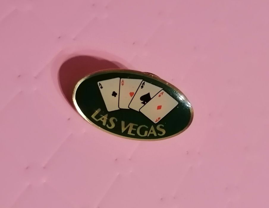 Брошь значок "LAS VEGAS"  2,5*1,5 см