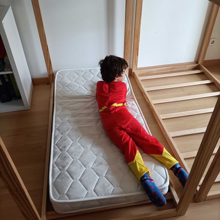 2 Camas com colchão de crianças espectaculares