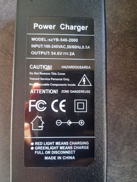 Carregador de trotinete urban gilde ecross 54.6V