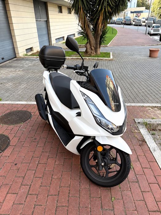 Honda PCX 125 — 2021 — 15.000km