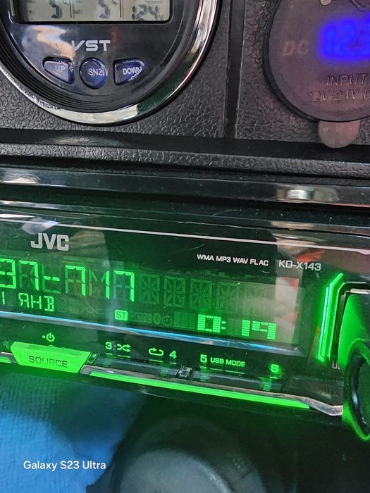 Автомагнитол Jvc Kd X-143