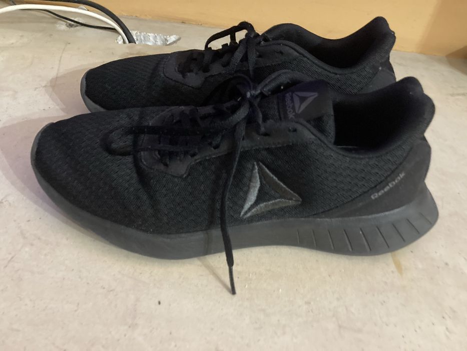 Ténis Reebok n 43 em bom estado