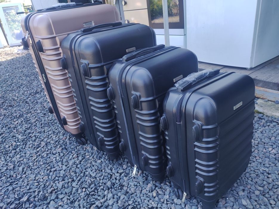 Валізи нові з Німеччини