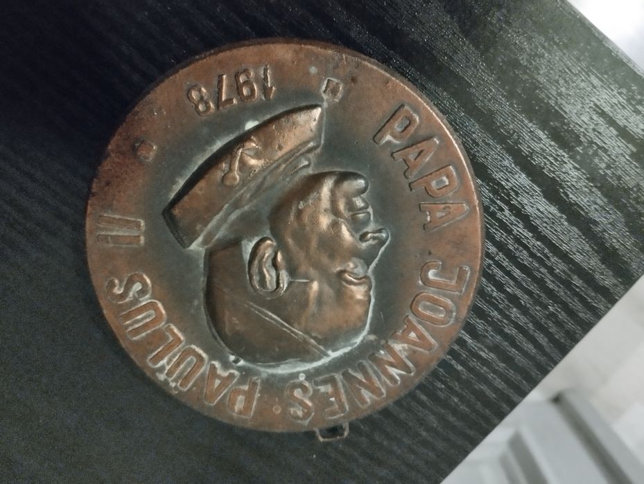 Kolekcjonerska z wizerunkiem Jana Pawła 2