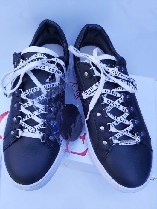 NOWE sneakersy GUESS czarne trampki półbuty 42