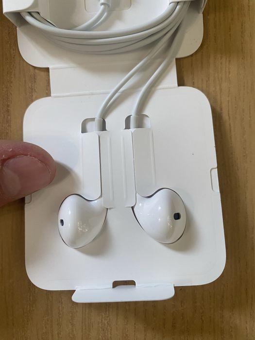 Навушники apple iPhone (lightening)