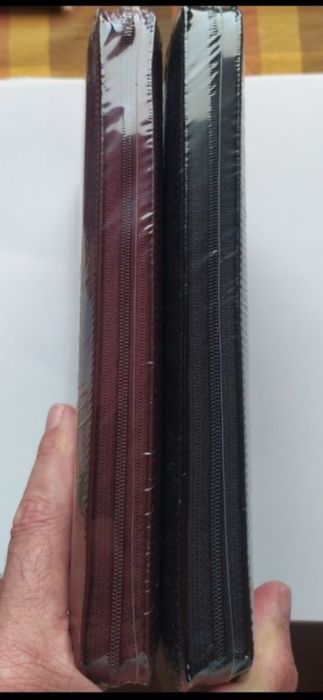 Біблія в шкірі ручна робота