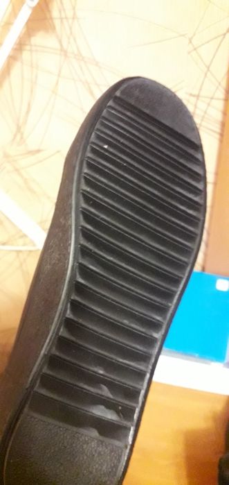 Продам новые кеды женские