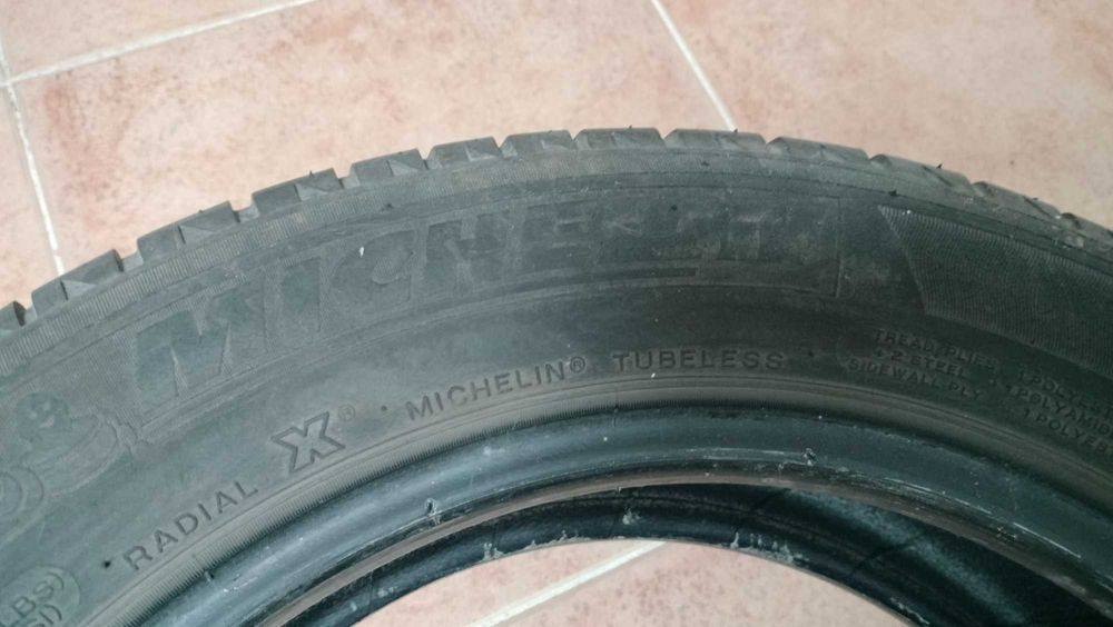 Pneus Michelin energy em boas condições