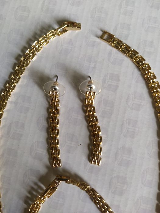 Продам украшения