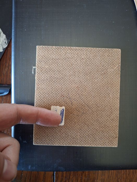 Pequeno quadro a óleo assinado