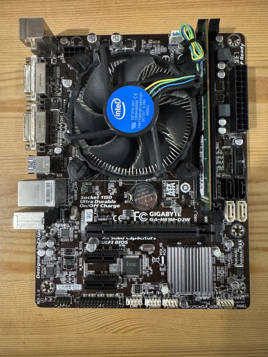 Комплект Gigabyte GA-H81M-D2W, intel i3 4160 4gb ddr3