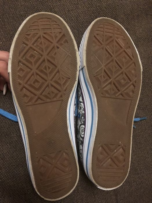 Продам кеды demix