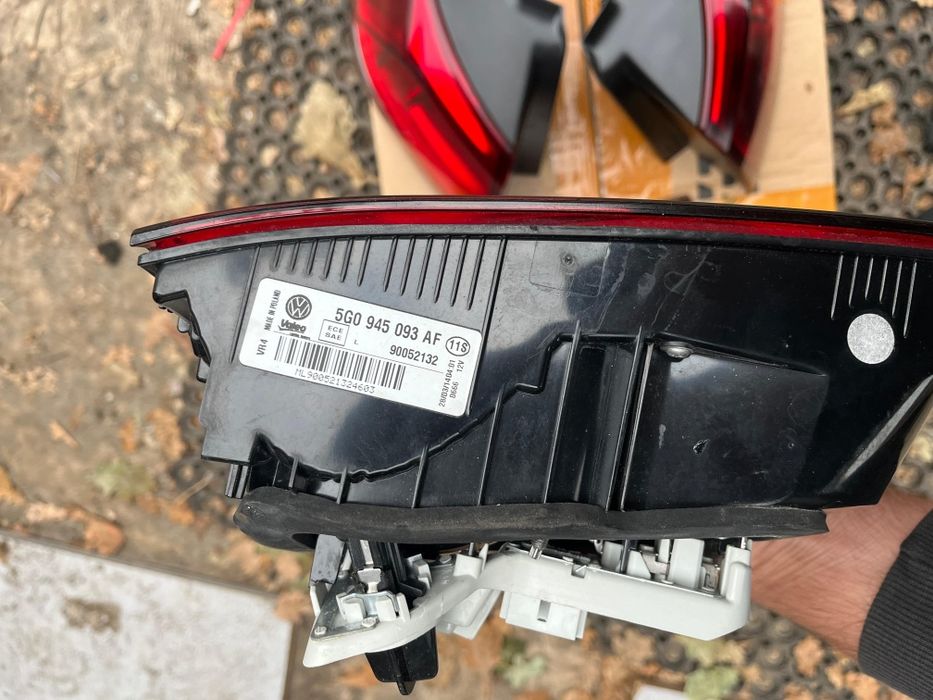 Фари задні оригінальні VW GOLF   7          і