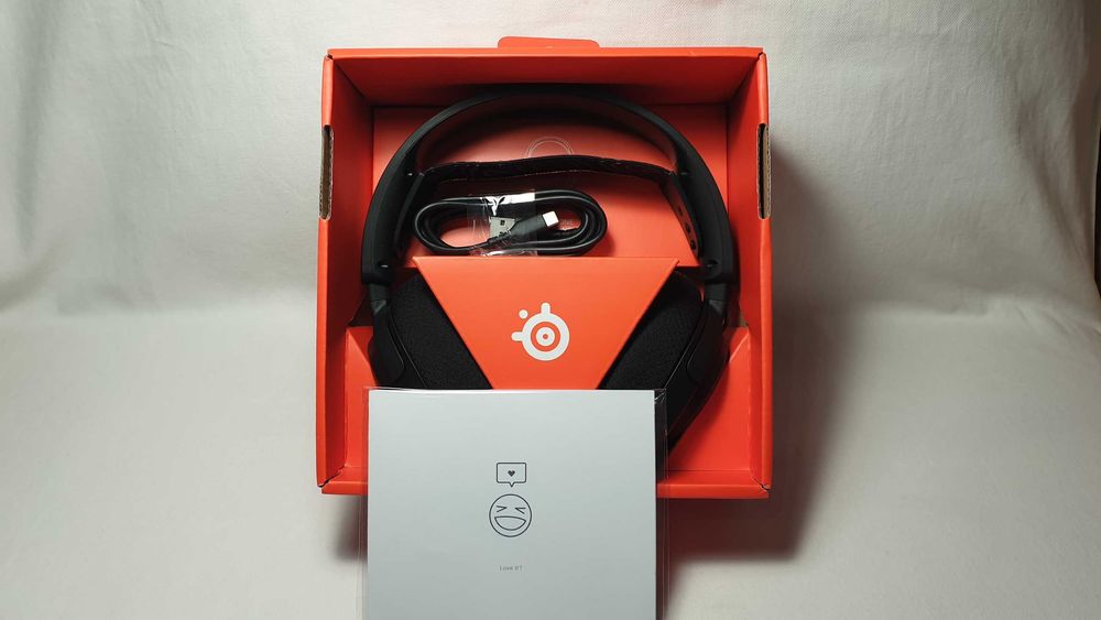 Słuchawki bezprzewodowe SteelSeries Arctis Nova 5 BT stan BDB.