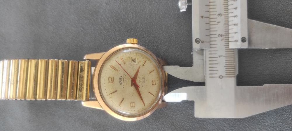 Relógio automático antigo