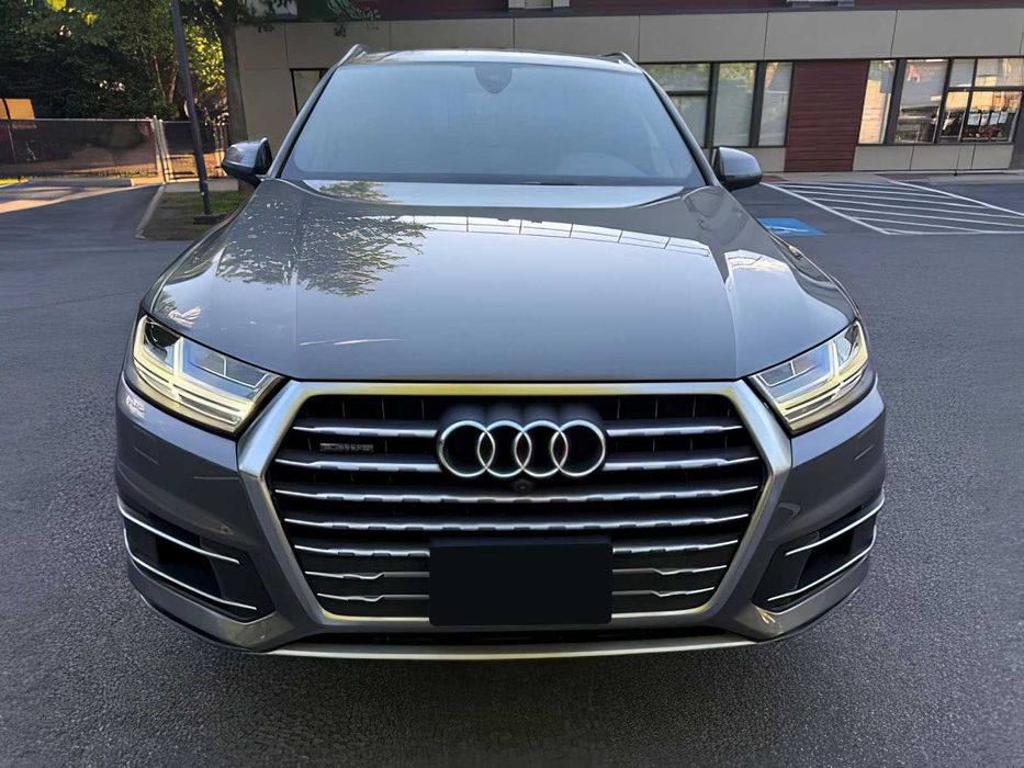 Audi Q7      2017