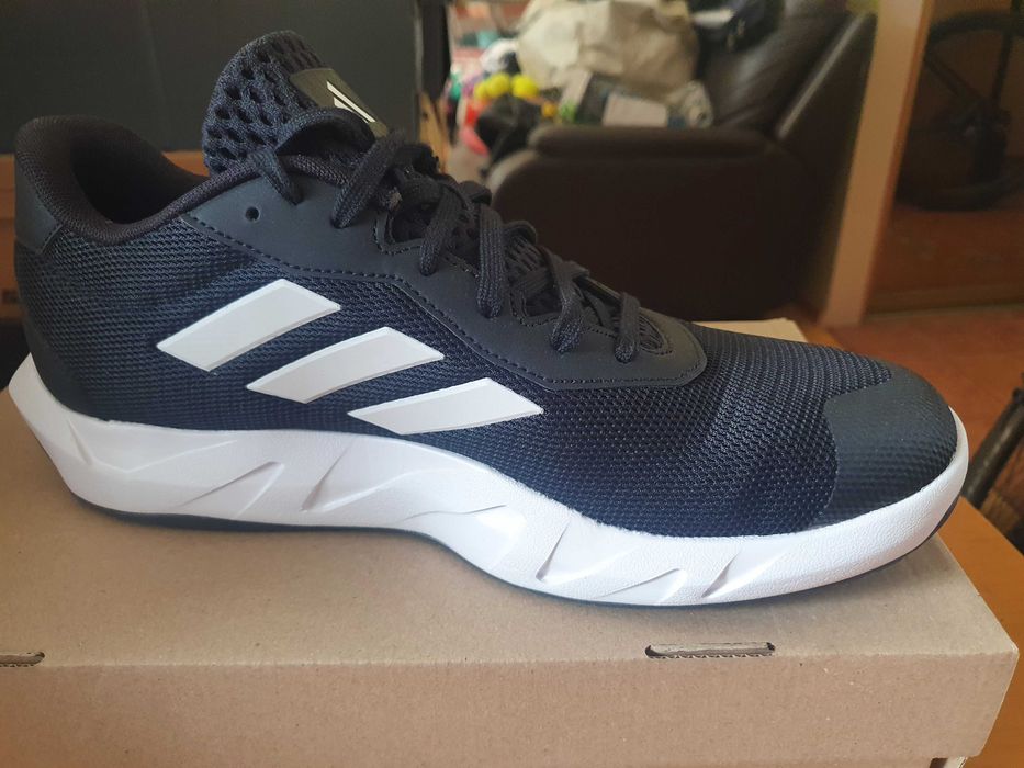 Buty męskie treningowe  Adidas Amplimove Trainer NOWE 44 EU  28 CM