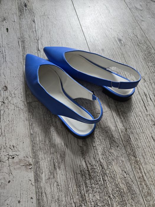 Benetton buty niebieskie 38