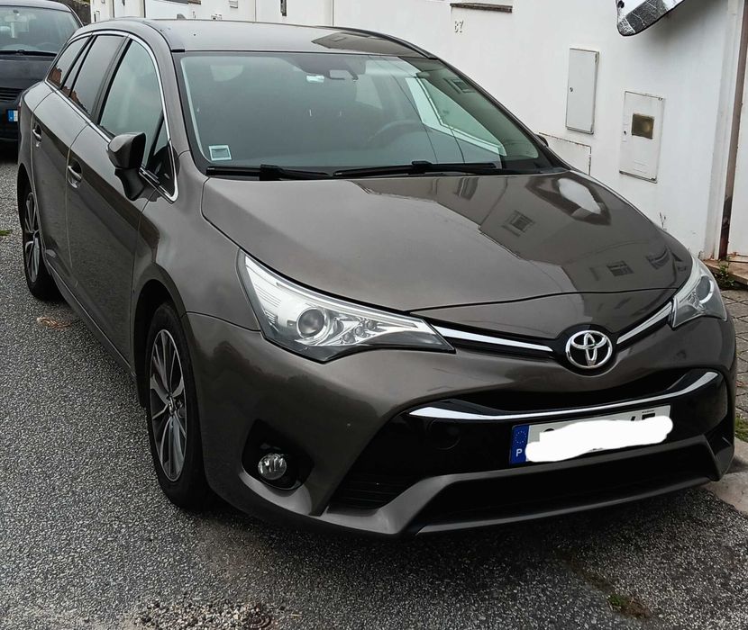 Toyota Avensis Touring Sports 1.6 D-4D Luxury – 2016