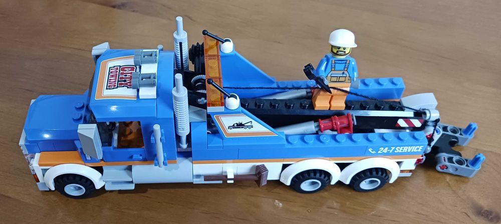 Lego City 60056 Ciężarówka Holownik + pudełko + instrukcja