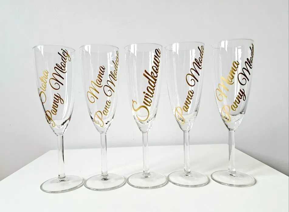 Kieliszki ślubne szampanówki złoty napis Panna Młoda Świadkowa siostra Panny Młodej