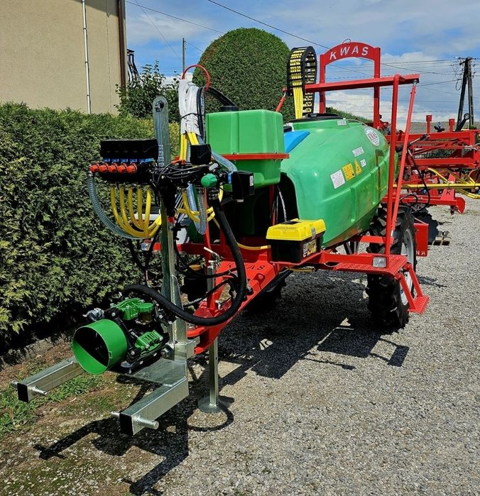 Opryskiwacz przyczepiany 2000l 15m producent KWAS 2026 koła 9,5X24