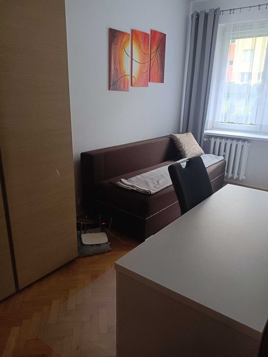 Wynajmę mieszkanie 50m2 os. Kmity 3 pokoje