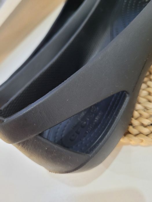 Czarne baleriny Crocs 37