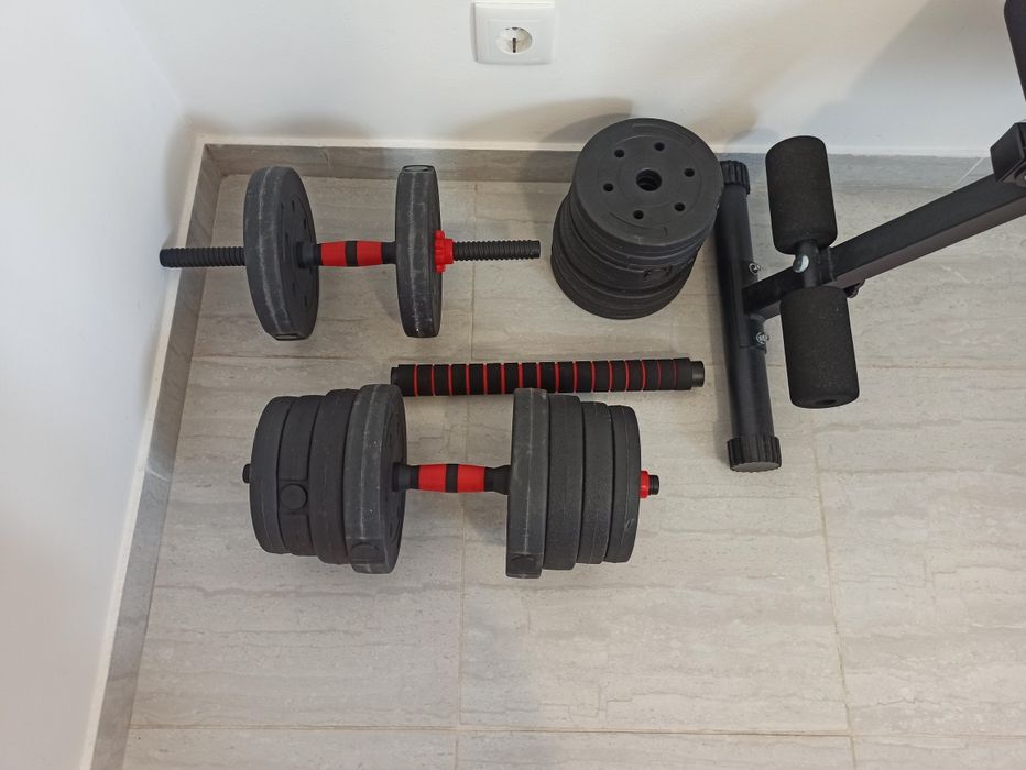 Alteres e banco para musculação