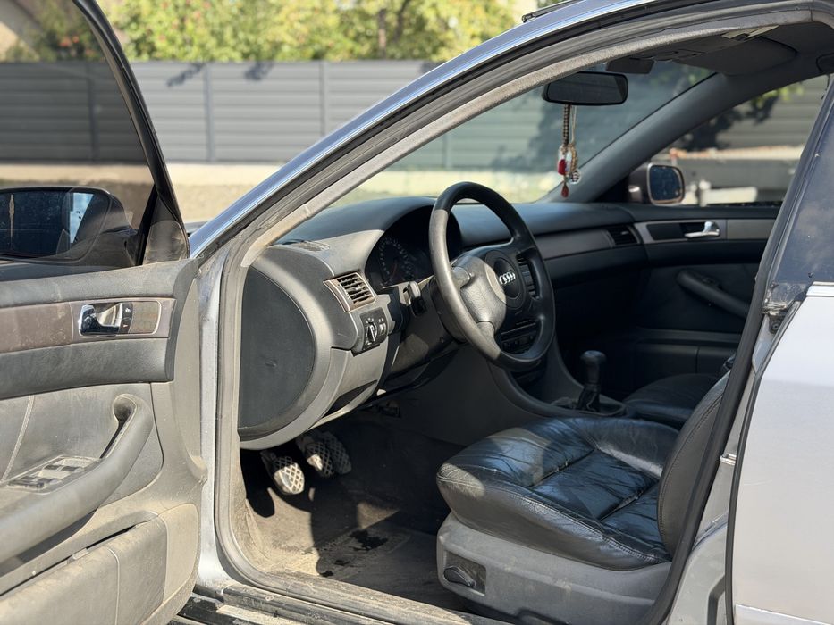 Audi A6 C5 2.5 дизель 2350$