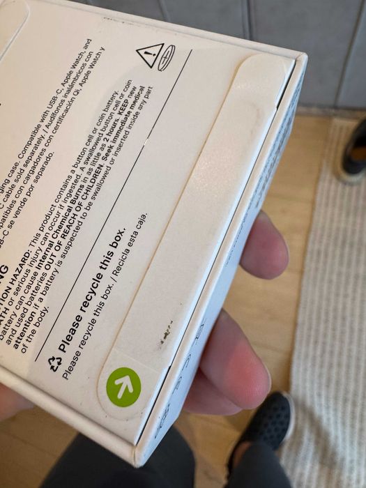 Apple AirPods 4 com Active Noise Cancellation | Selado de fábrica | Fatura de compra