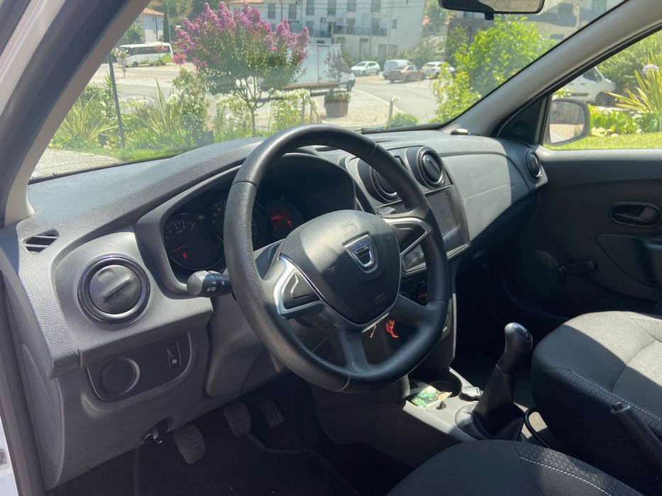 Dacia Sandero — fotografia 6