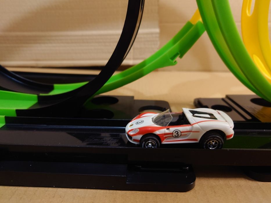 Tor wyścigowy samochodowy 4 Pętle Elastyczny 3 tory 6,90m XXL Darda