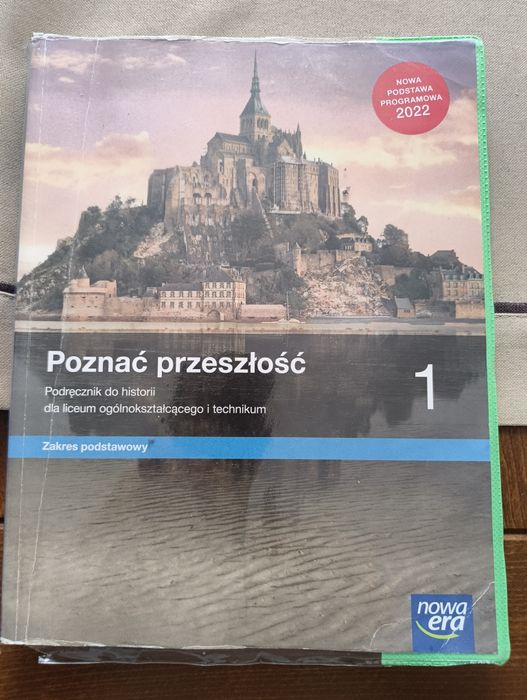 Sprzedam podręczniki do pierwszej klasy szkoły średniej liceum technik