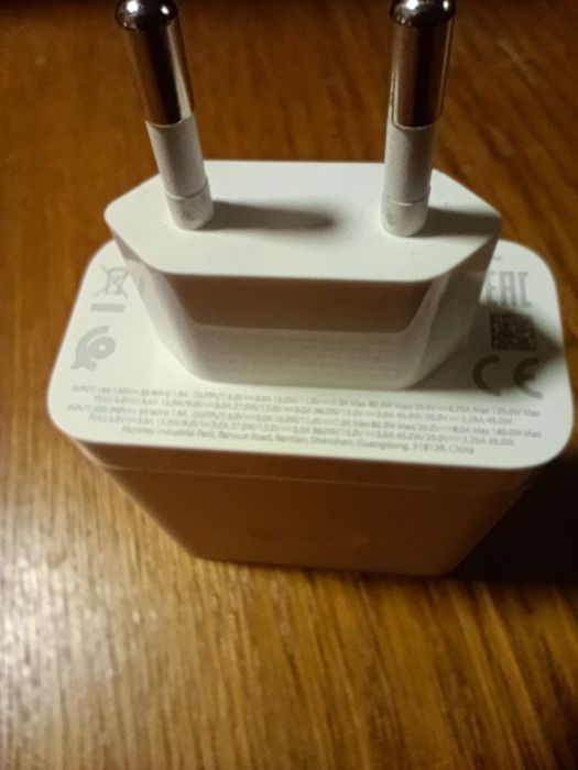 Realme Supervooc Original 150w . 67w . 45w . 33w . 20w . 18w . 10w