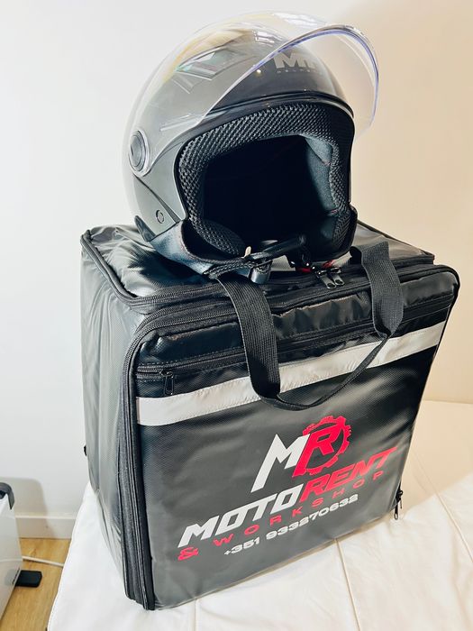 Mochila e capacete