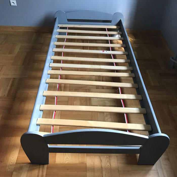 Łóżko z materacem 90x200