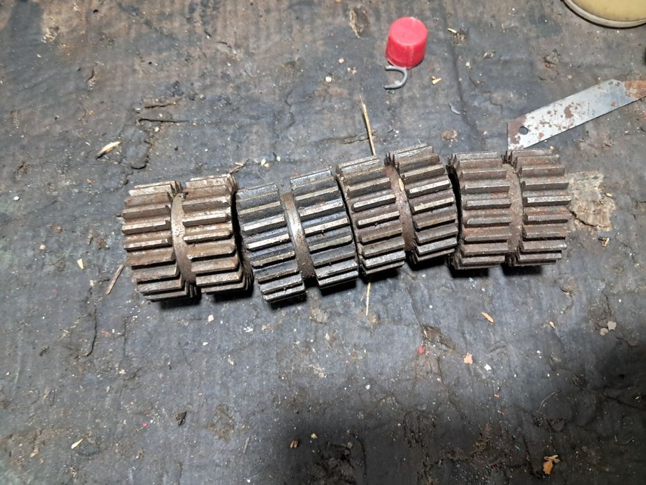 Шестерні кпп т-40 нові ссср