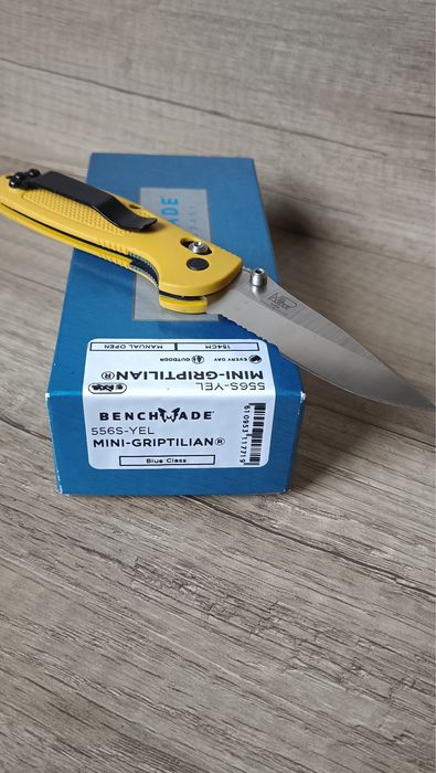 Benchmade 556S-Yel mini Griptilian  154CM Discontinued. Оригінал!