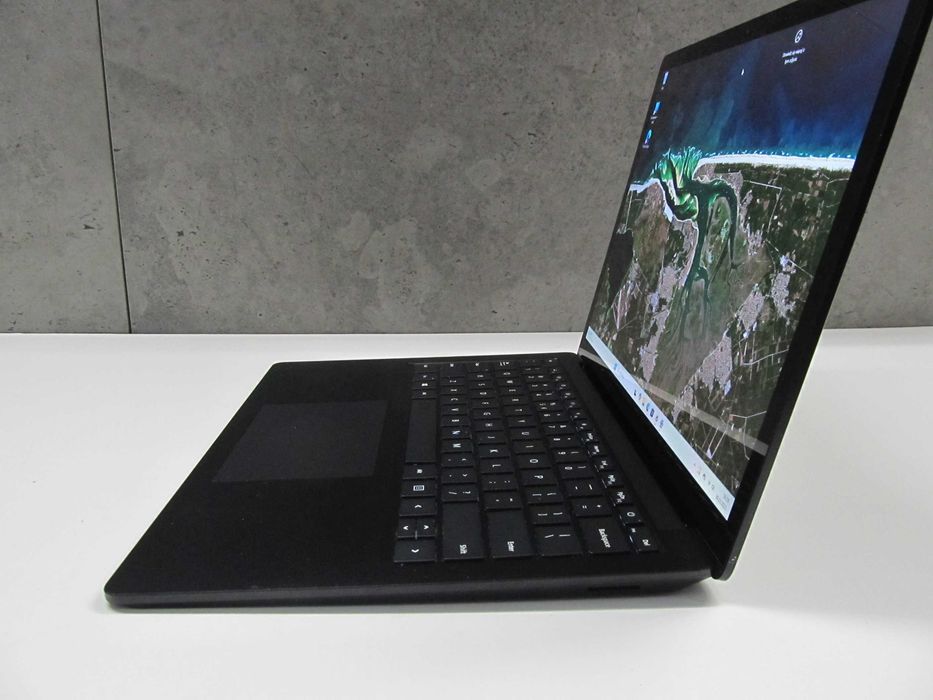 Microsoft Surface 13,5" Laptop 4 i7 11-Gen 16GB 256SSD Dotyk 2256x1504